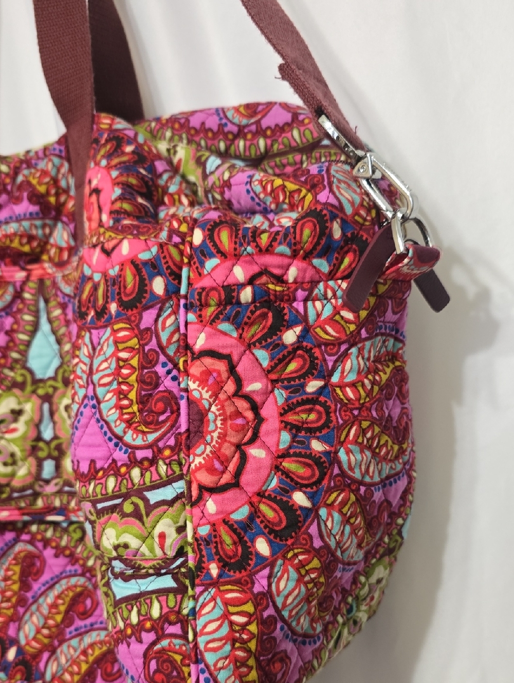 Vera Bradley Resort Medallion Medium Traveler Bag - Picture 4 of 5